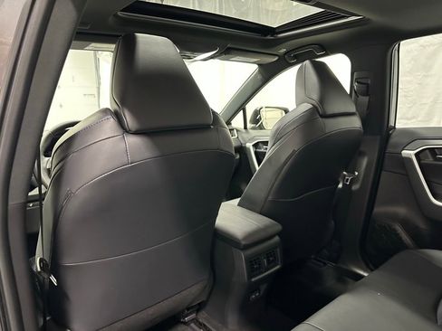 Used 2025 Toyota RAV4 XSE w/ Weather Package AWD/4WD image 48