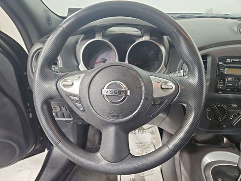 Used 2014 Nissan Juke S image 15
