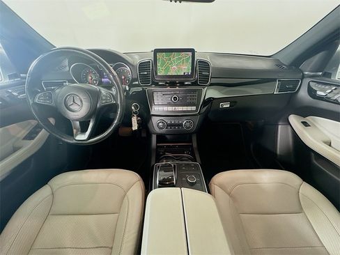 Used 2019 Mercedes-Benz GLS 550 4MATIC image 10