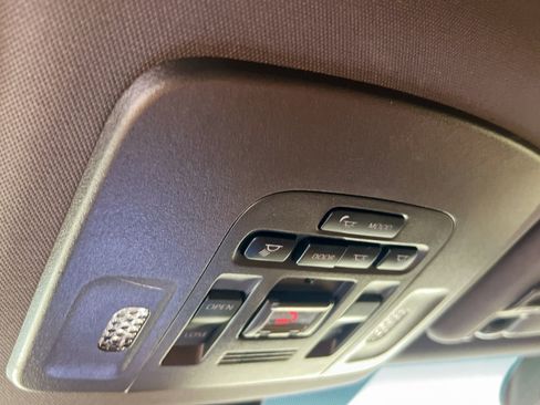 Used 2021 Toyota Avalon Limited w/ Advanced Safety Package FWD image 20