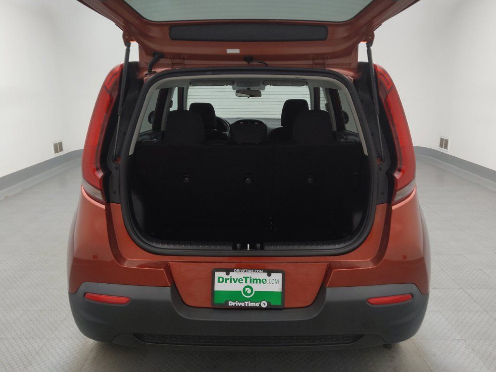 Used 2020 Kia Soul LX FWD image 29