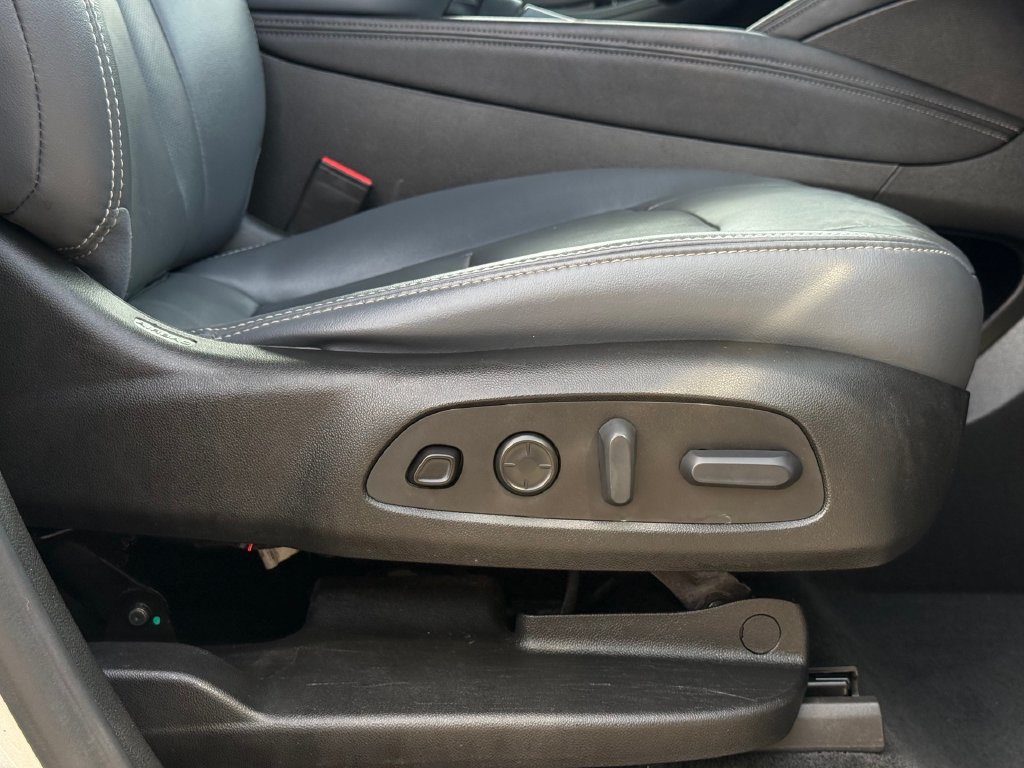 Used 2022 Buick Enclave Premium FWD image 26