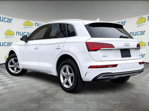 Used 2023 Audi Q5 2.0T Premium w/ Convenience Package image 4