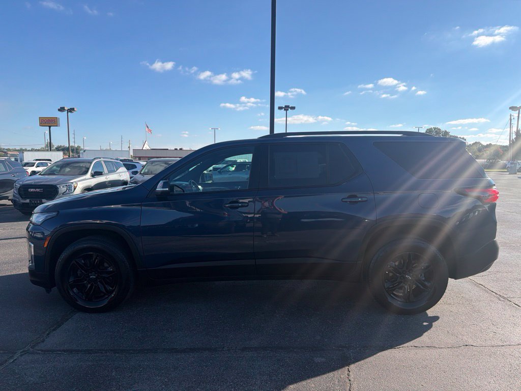 Used 2023 Chevrolet Traverse LT FWD image 6