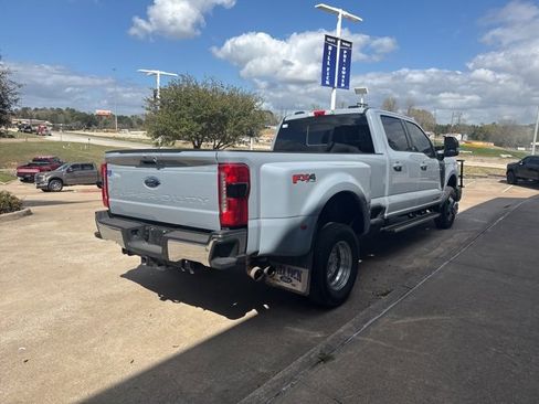 Used 2024 Ford F350 Lariat w/ FX4 Off-Road Package image 8