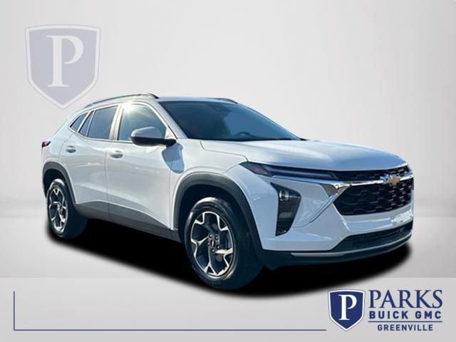 Used 2025 Chevrolet Trax LT w/ Driver Confidence Package FWD image 1