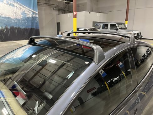 Used 2022 Tesla Model 3 Performance image 9