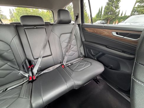 Used 2026 Volkswagen Atlas SE FWD image 41