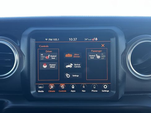 Used 2021 Jeep Wrangler Unlimited Sahara w/ Uconnect 4C Nav & Sound Group image 29