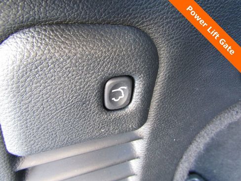 Used 2018 Jeep Grand Cherokee Limited image 19