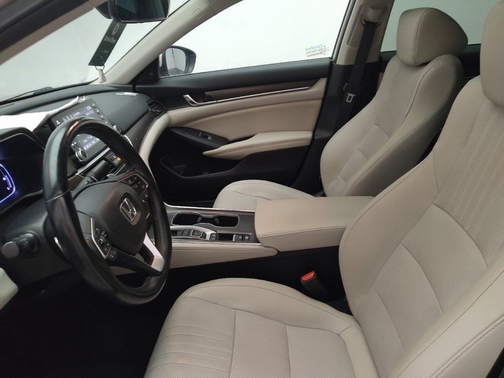 Used 2019 Honda Accord Touring image 17