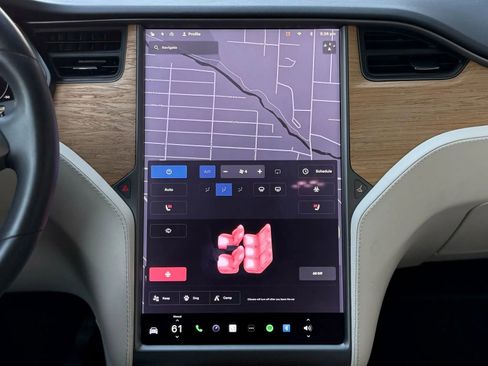 Used 2019 Tesla Model X 75D image 17