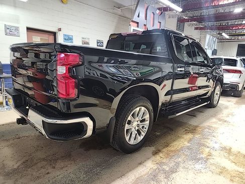 Used 2020 Chevrolet Silverado 1500 LTZ image 3