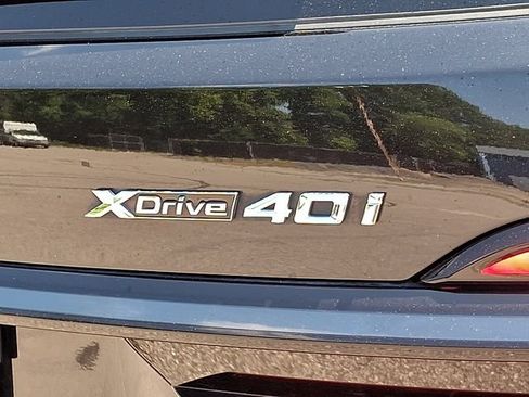 Used 2024 BMW X7 xDrive40i w/ M Sport Package AWD/4WD image 36