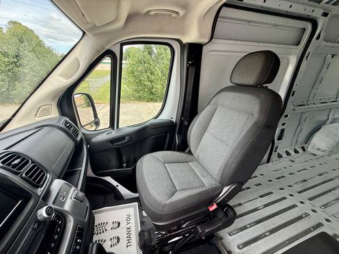 Used 2023 RAM ProMaster 2500 FWD image 30