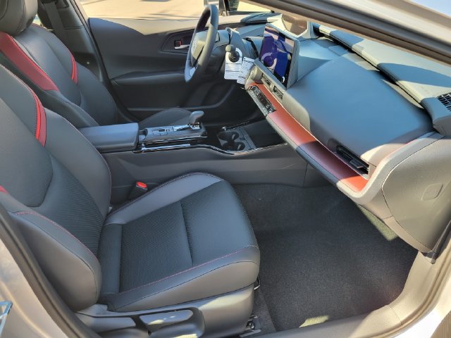 New 2027 Toyota Prius Plug-In Hybrid FWD image 21