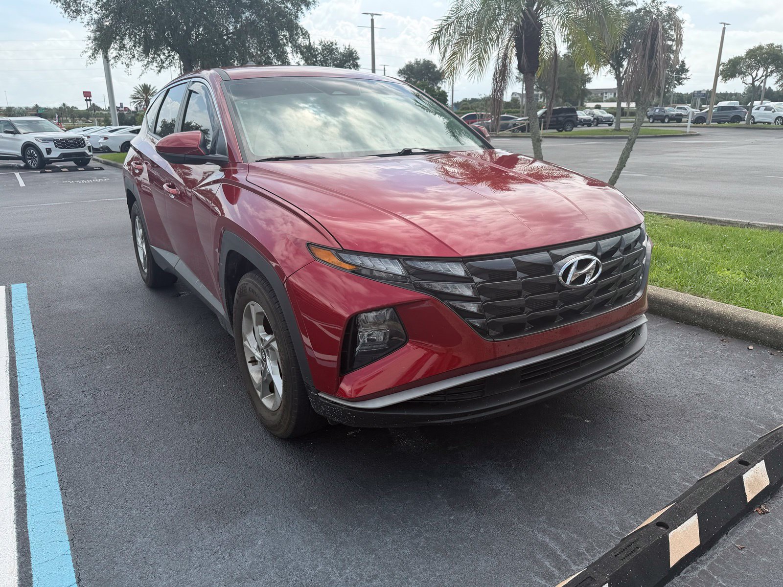 Used 2024 Hyundai Tucson SE FWD image 1