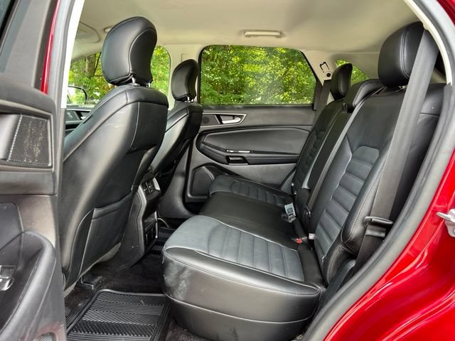 Used 2016 Ford Edge SEL w/ Equipment Group 201A AWD/4WD image 15