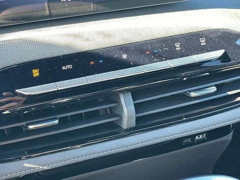 New 2026 Buick Enclave Preferred w/ Power Package image 29