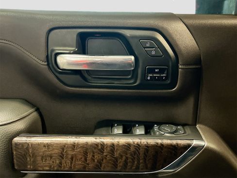 Used 2020 GMC Sierra 2500 Denali w/ Denali Ultimate Package image 18