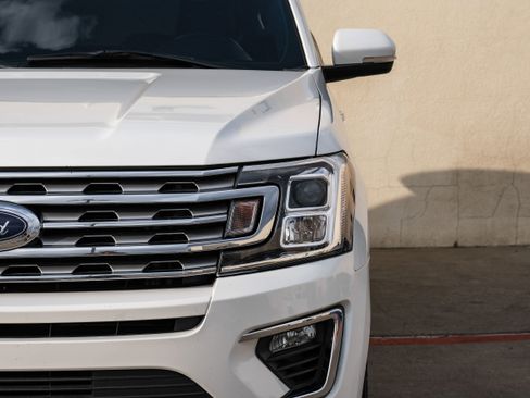 Used 2020 Ford Expedition Limited w/ Equipment Group 301A image 45