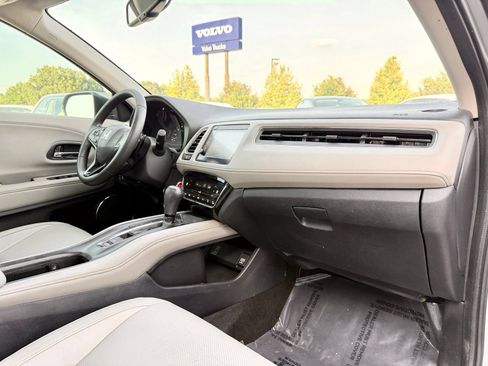 Used 2021 Honda HR-V EX-L image 22