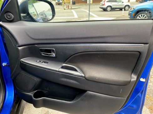 Used 2016 Mitsubishi Outlander Sport ES image 22