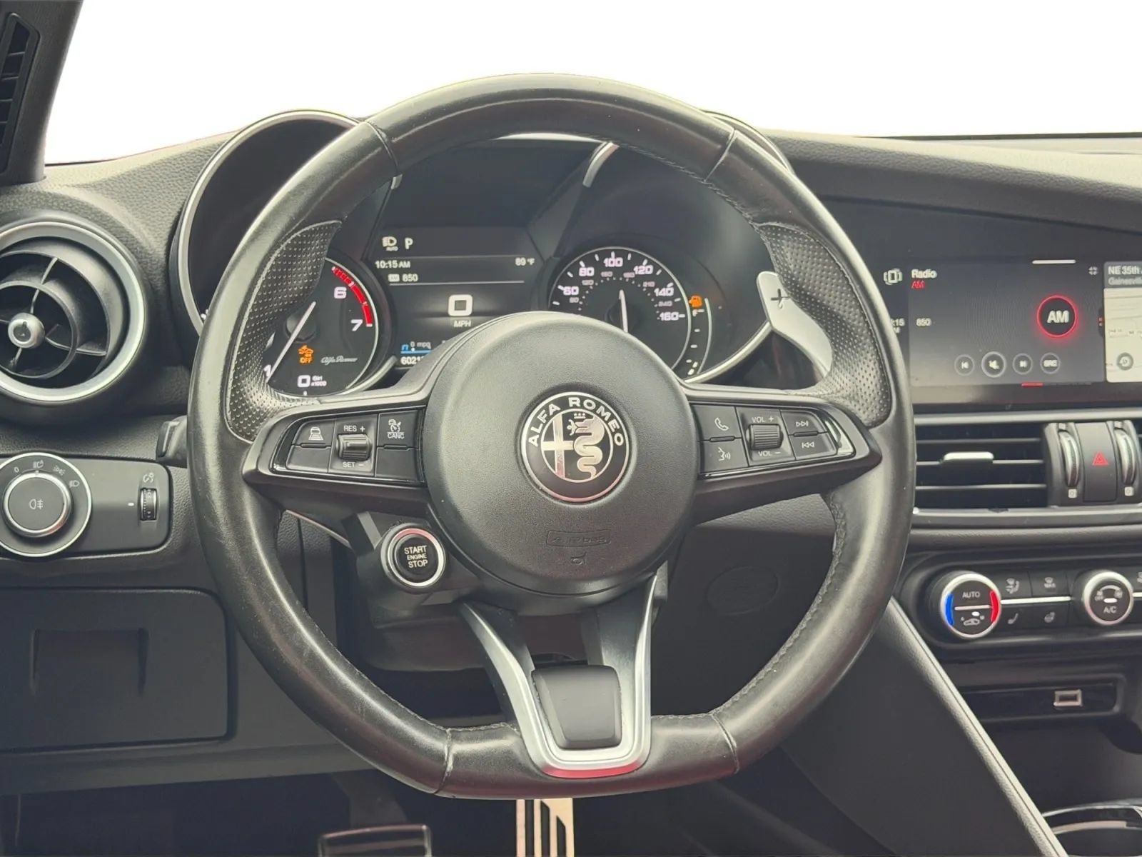 Used 2023 Alfa Romeo Giulia Sprint RWD image 15