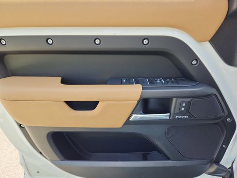 New 2025 Land Rover Defender 110 V8 image 22