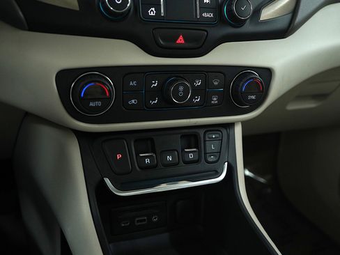 Used 2019 GMC Terrain Denali image 23