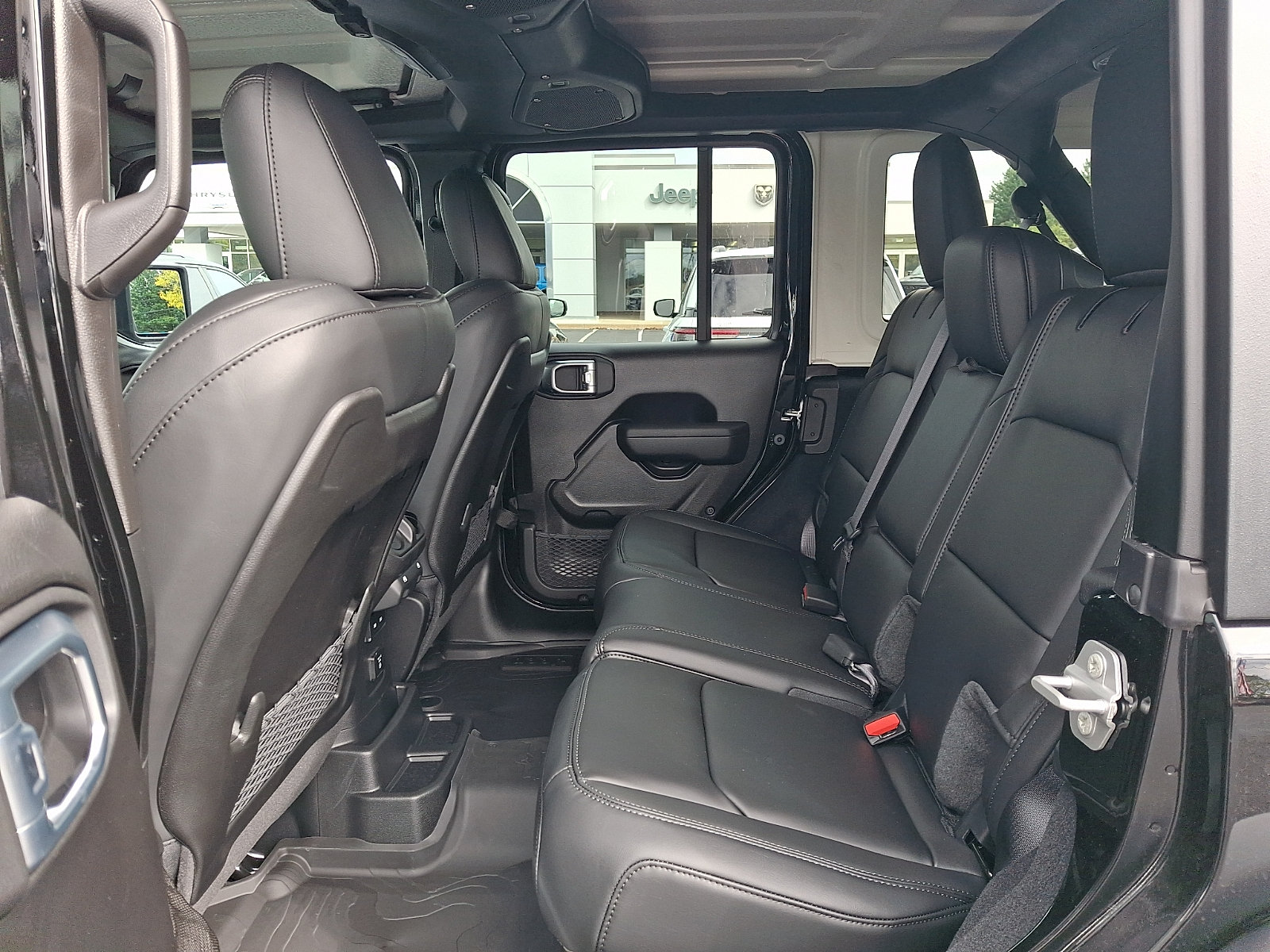 New 2027 Jeep Wrangler Unlimited Rubicon 392 AWD/4WD image 7