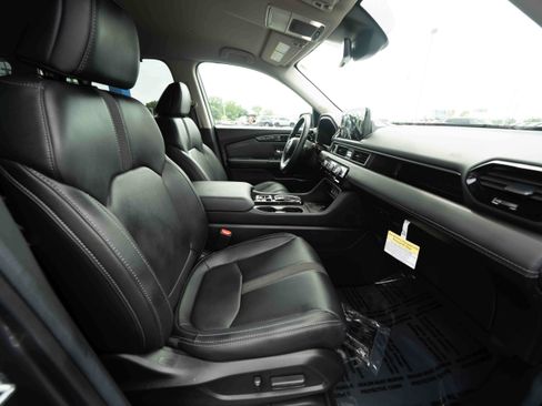 Certified 2025 Honda Pilot EX-L image 27
