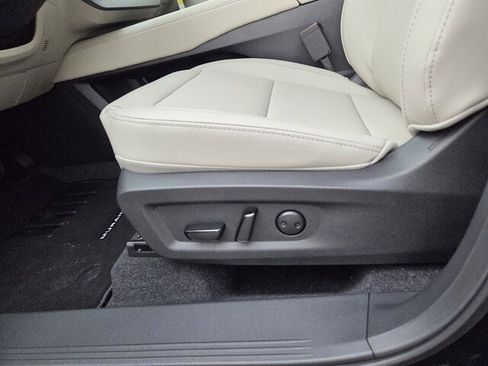 New 2026 Nissan Murano SL image 14