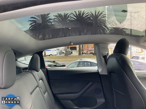 Used 2020 Tesla Model Y Long Range image 51