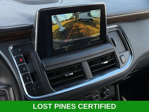 Used 2024 Chevrolet Suburban Premier RWD image 15