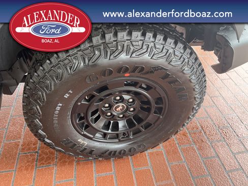 New 2026 Ford Bronco 4-Door AWD/4WD image 9