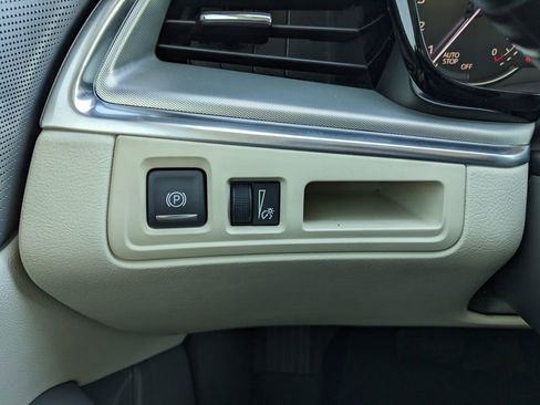 Used 2023 Cadillac XT5 Premium Luxury FWD image 56