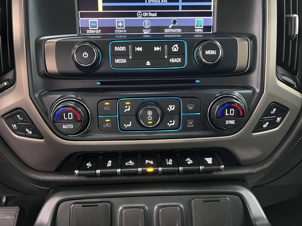 Used 2018 GMC Sierra 2500 Denali w/ Duramax Plus Package AWD/4WD image 15
