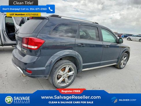 Used 2017 Dodge Journey Crossroad FWD image 4