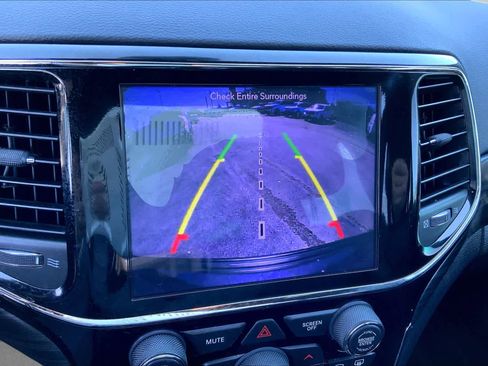 Used 2019 Jeep Grand Cherokee Altitude RWD image 23