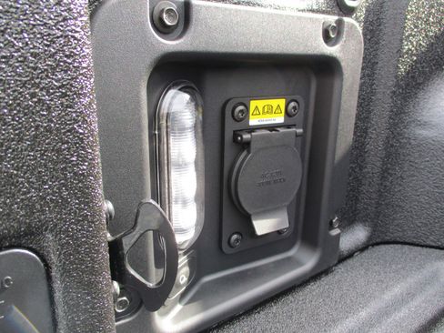 Used 2024 Ford Maverick Tremor w/ Tremor Off-Road Package image 24