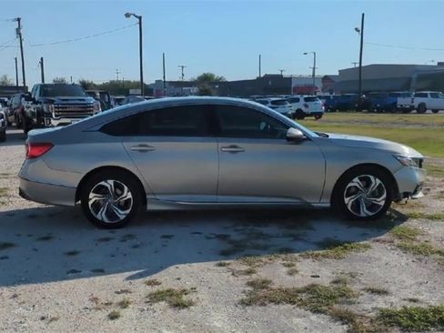 Used 2018 Honda Accord EX-L image 9