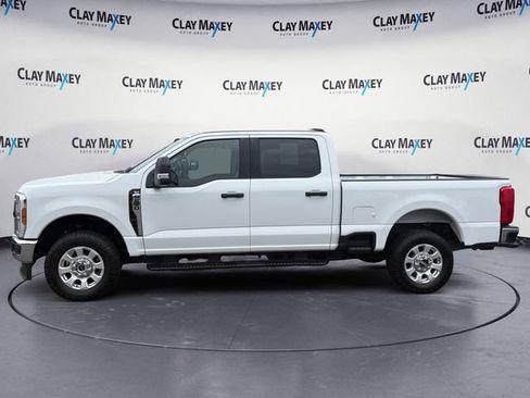 Used 2025 Ford F250 XLT w/ FX4 Off-Road Package AWD/4WD image 2