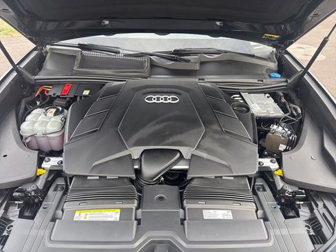 Used 2019 Audi Q8 Premium Plus AWD/4WD image 32