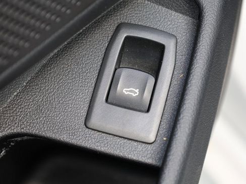 Used 2024 BMW 330i w/ Premium Package image 13