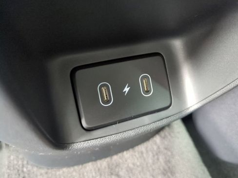 New 2026 Hyundai Elantra Limited FWD image 15