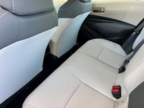 Certified 2022 Toyota Corolla LE FWD image 4