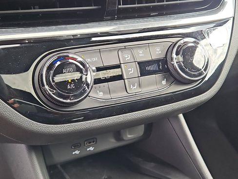 New 2026 Buick Envista Sport Touring w/ Convenience I Package FWD image 28