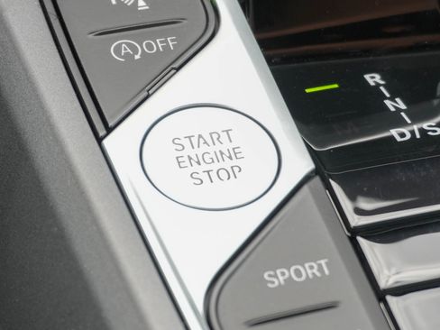 Certified 2025 BMW 230i xDrive Coupe w/ Premium Package image 28