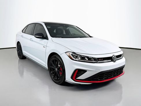 Used 2025 Volkswagen Jetta GLI Autobahn FWD image 4